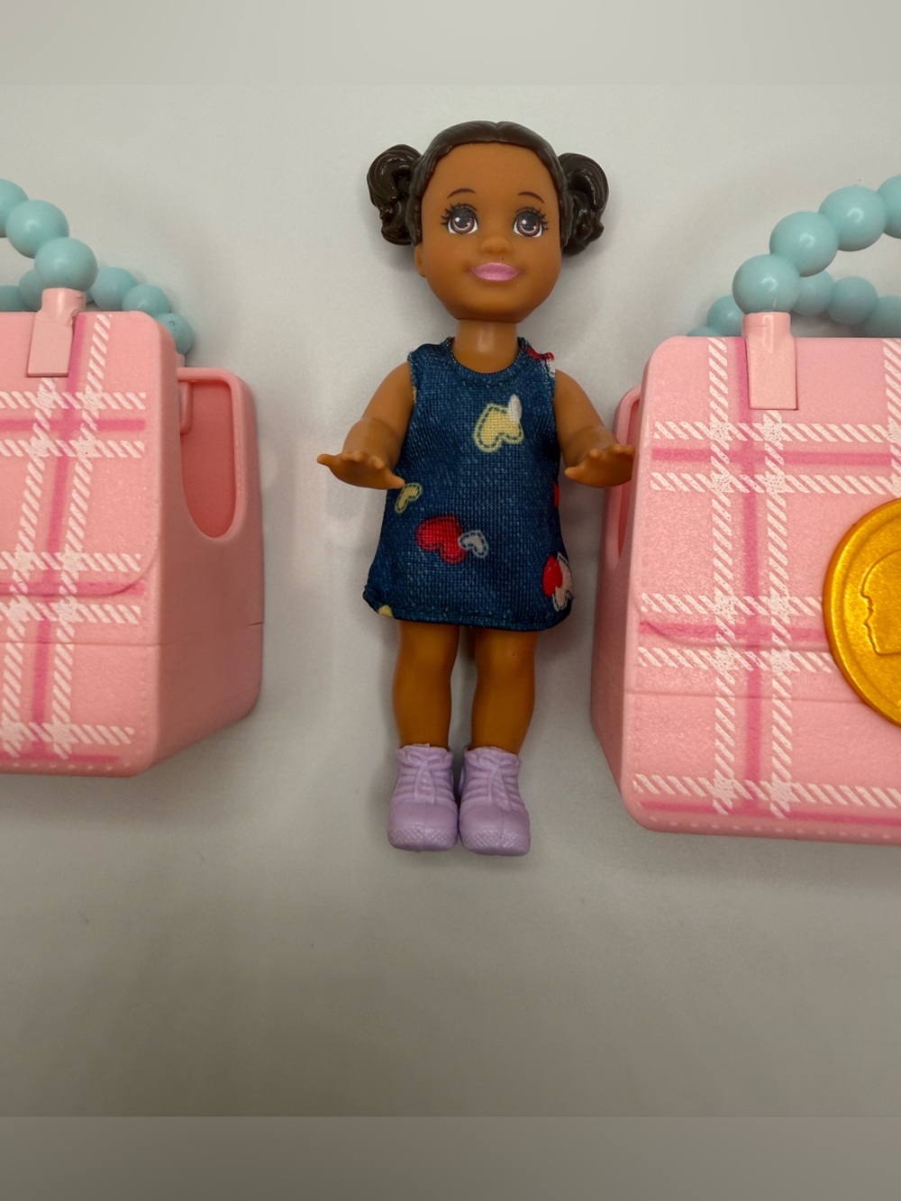 Barbie art teacher toddler doll with dress & bags - Picture 7 of 12